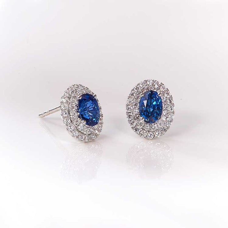 Oval Cut Halo Sapphire & Diamond